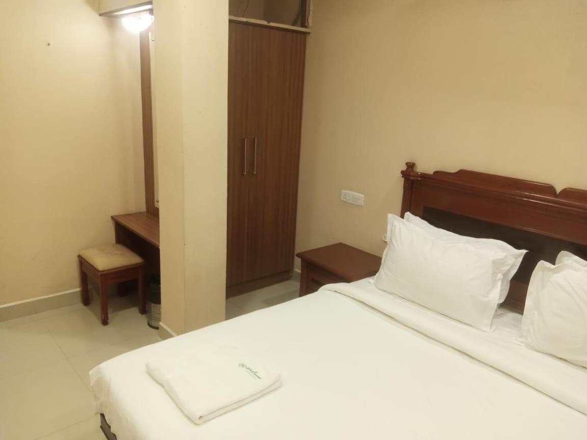 Svs Grande Hotel Pudukkottai Exterior photo